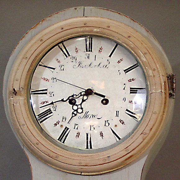 Mora clockworks with signed dial
